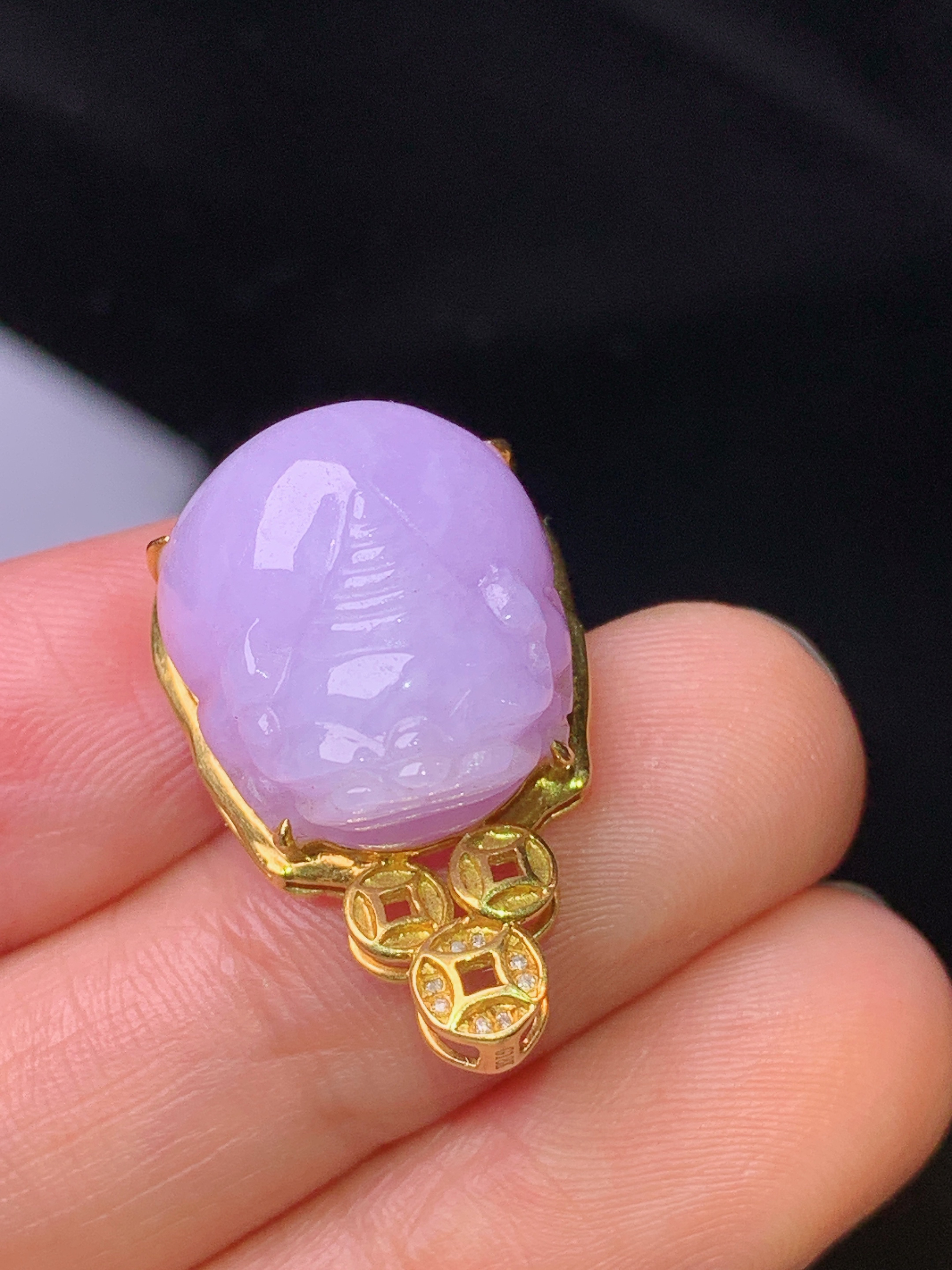 18k金钻镶嵌紫罗兰貔貅吊坠 玉质细腻 色泽艳丽 整体尺寸24.5*15.5*11