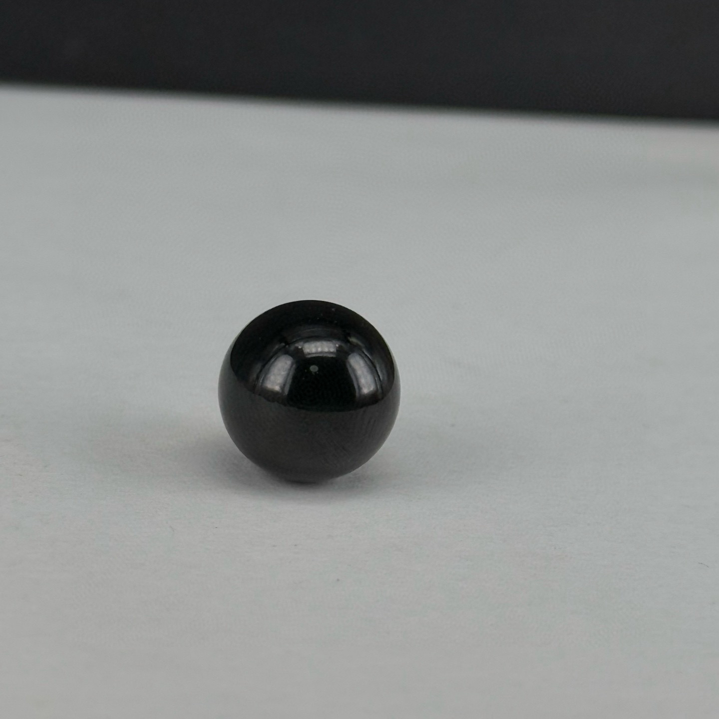 精品墨翠珠子 种好色正 黑度极好 打灯通透