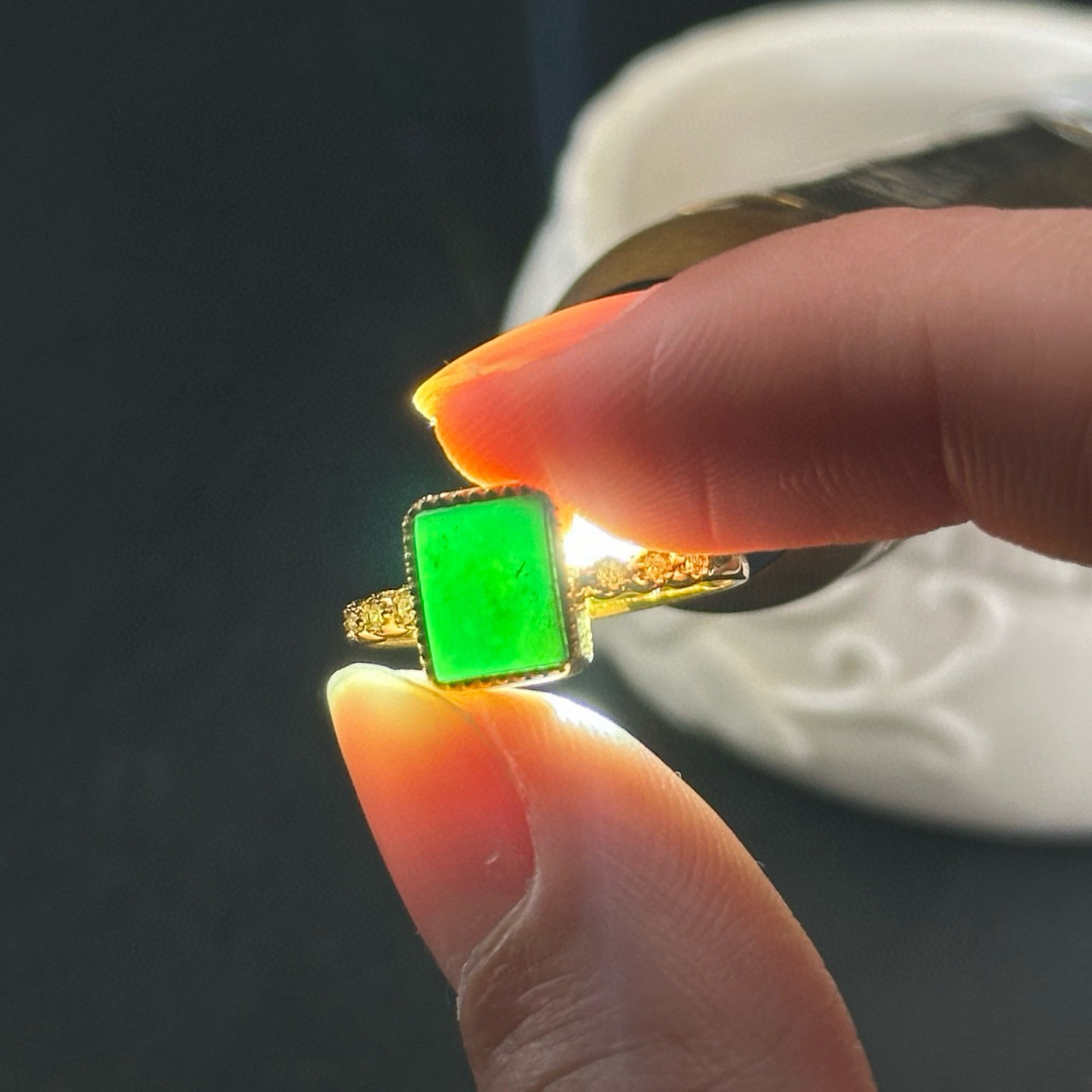 精品18k墨翠女戒 种好色正 黑度极好 打灯通透 油性十足