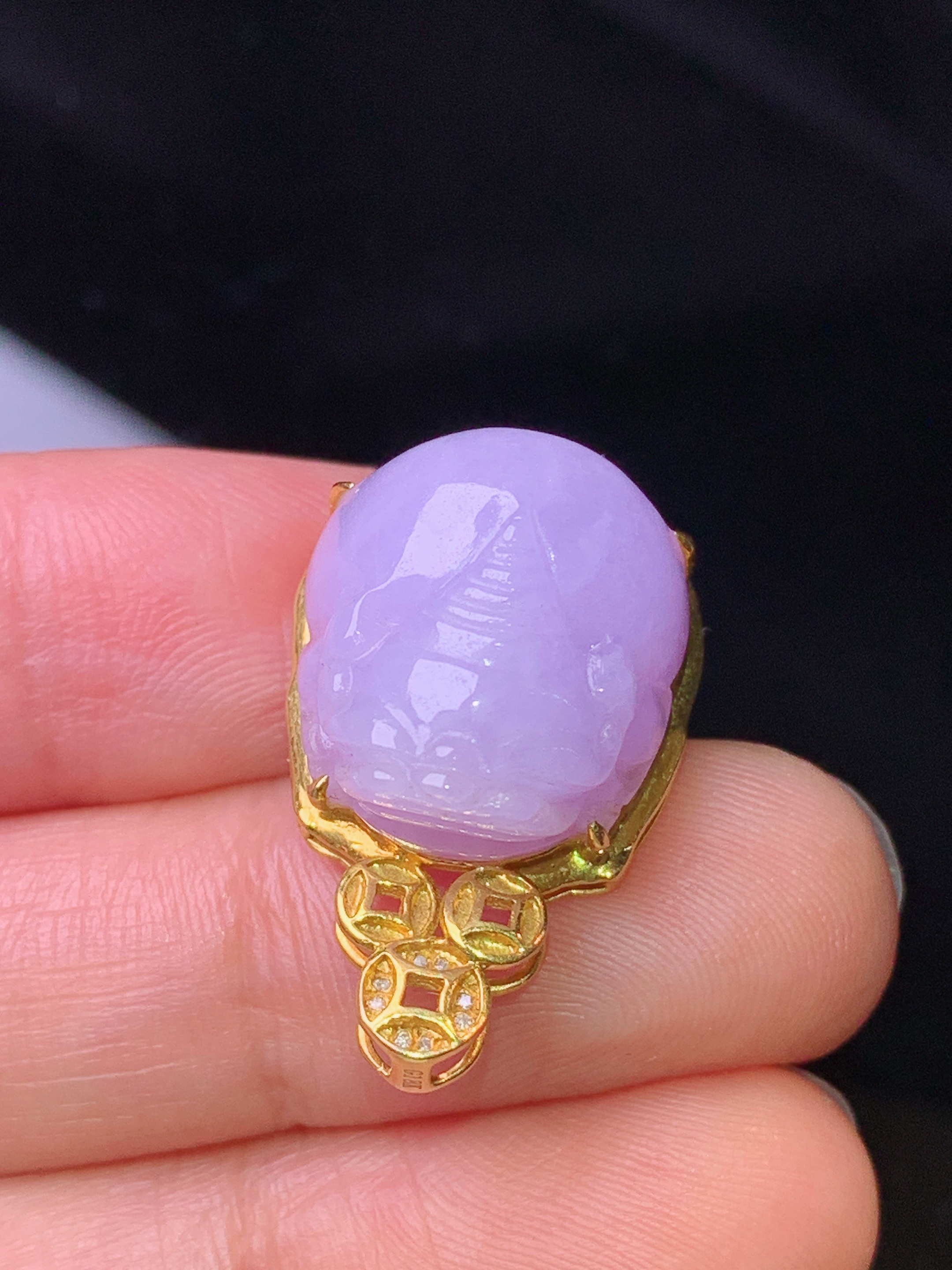 18k金钻镶嵌紫罗兰貔貅吊坠 玉质细腻 色泽艳丽 整体尺寸24.5*15.5*11m1