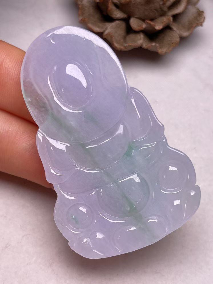 冰糯种淡紫飘绿【立体观音】吊坠，种水好，玉质细腻 ，卖相好.