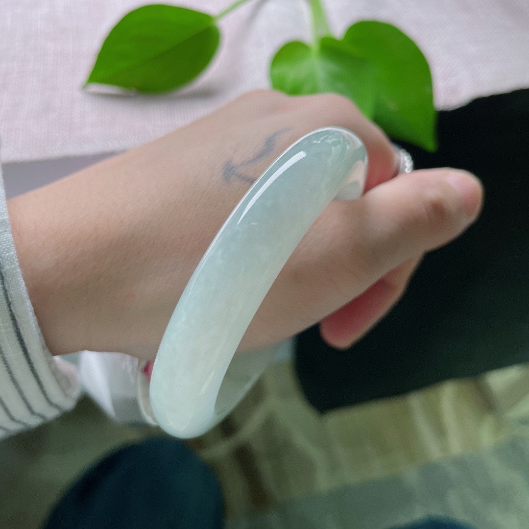 55.2/12.1/8.8冰晴底正圈，冰润细腻，晶莹剔透，岁月静好，完美