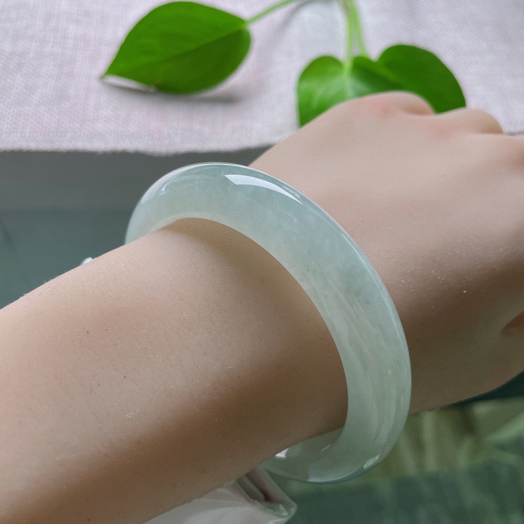 55.2/12.1/8.8冰晴底正圈，冰润细腻，晶莹剔透，岁月静好，完美