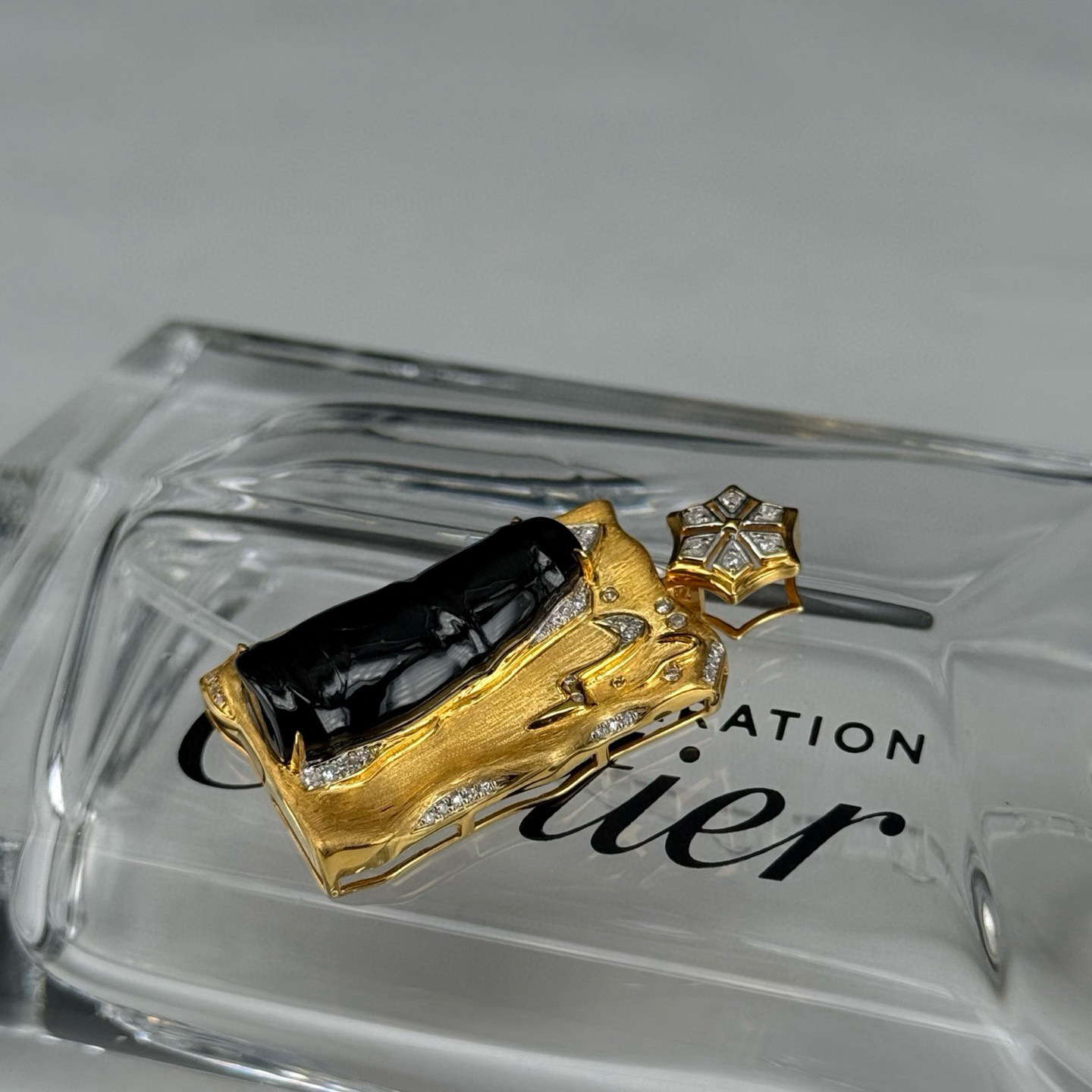 精品18k墨翠节节高 种好色正 重金豪镶 打灯通透 油性十足