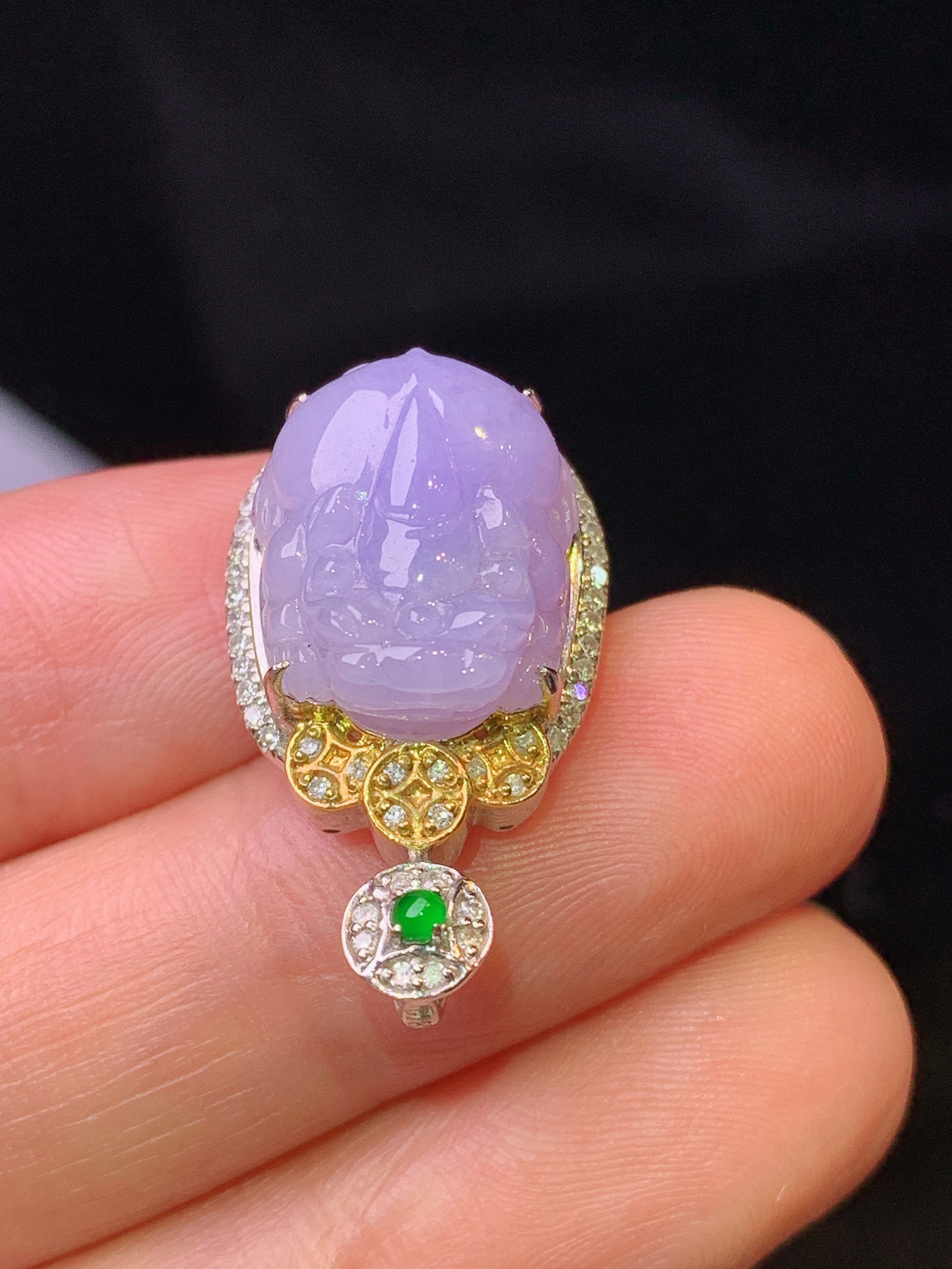 18k金钻镶嵌紫罗兰貔貅吊坠 玉质细腻 色泽艳丽 整体尺寸25.5*14.3*9.8y4