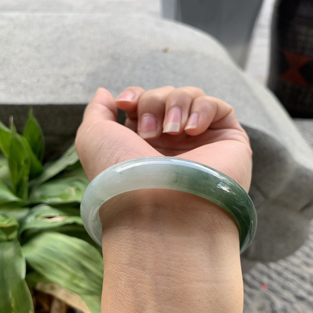 圈口56.5-12.3-7.2 【瓜绿正圈手镯】 正圈56 57可戴
