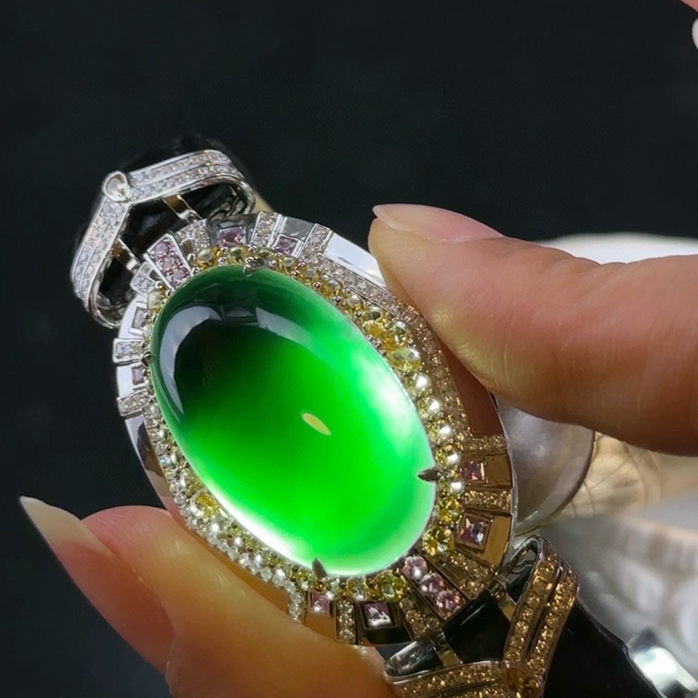 精品18k墨翠蛋面手环 种好色正 黑度极好 打灯通透 油性十足