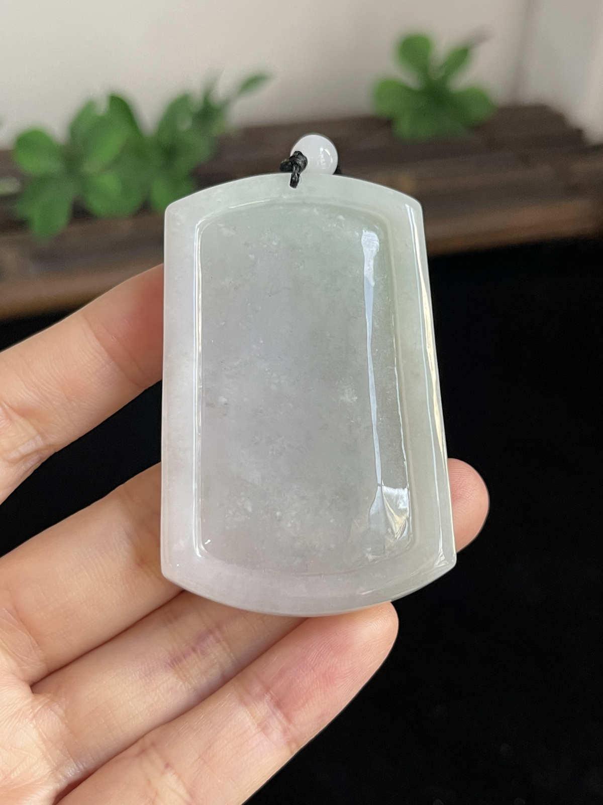 翡翠吊坠，配珠未测