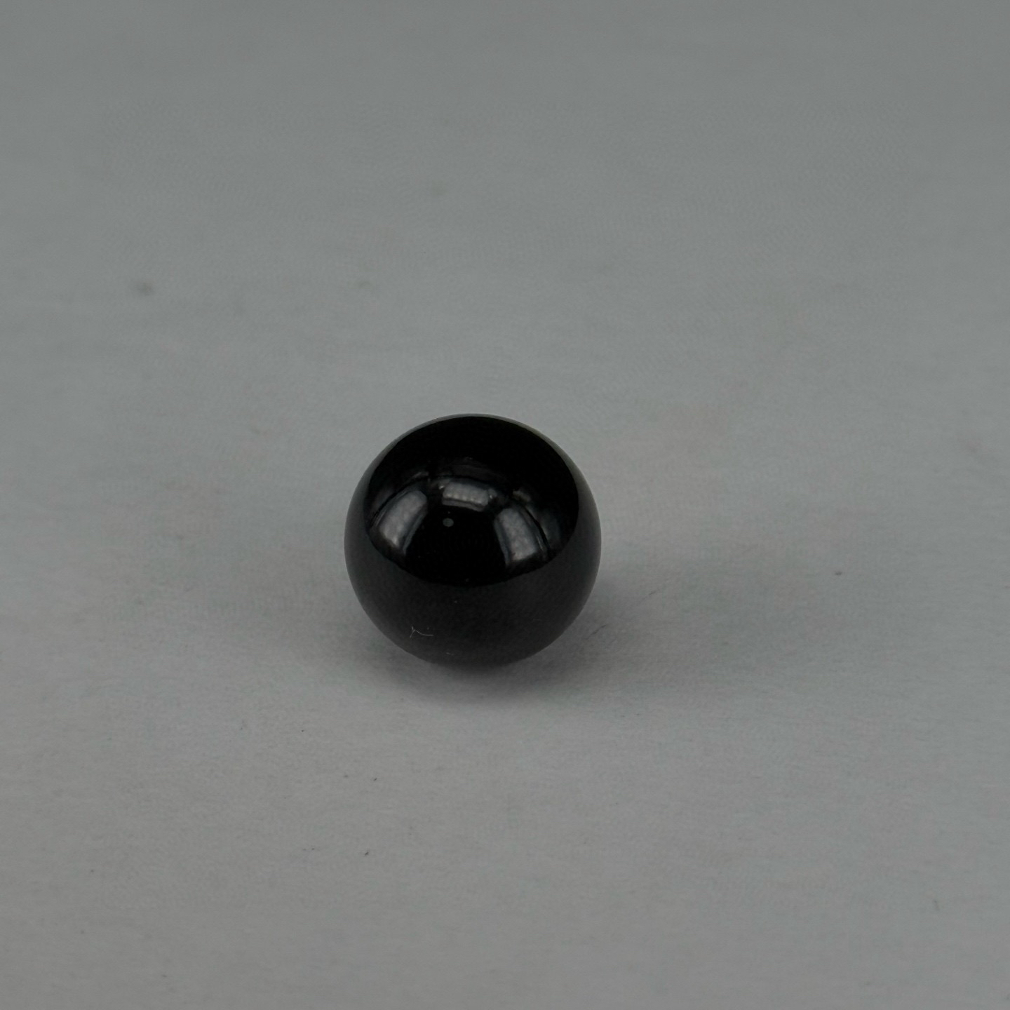 精品墨翠珠子 种好色正 黑度极好 打灯通透