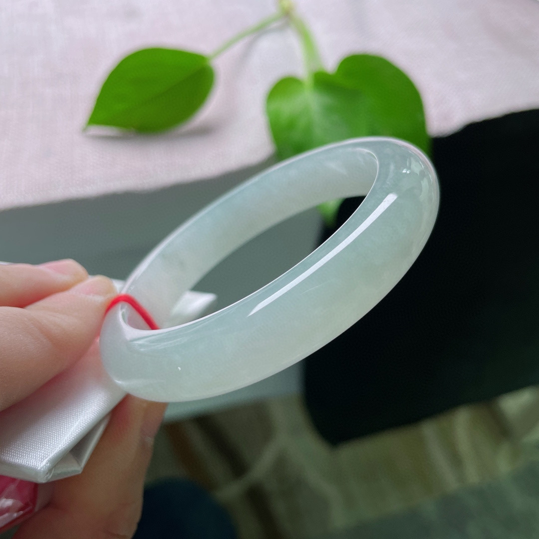 55.2/12.1/8.8冰晴底正圈，冰润细腻，晶莹剔透，岁月静好，完美