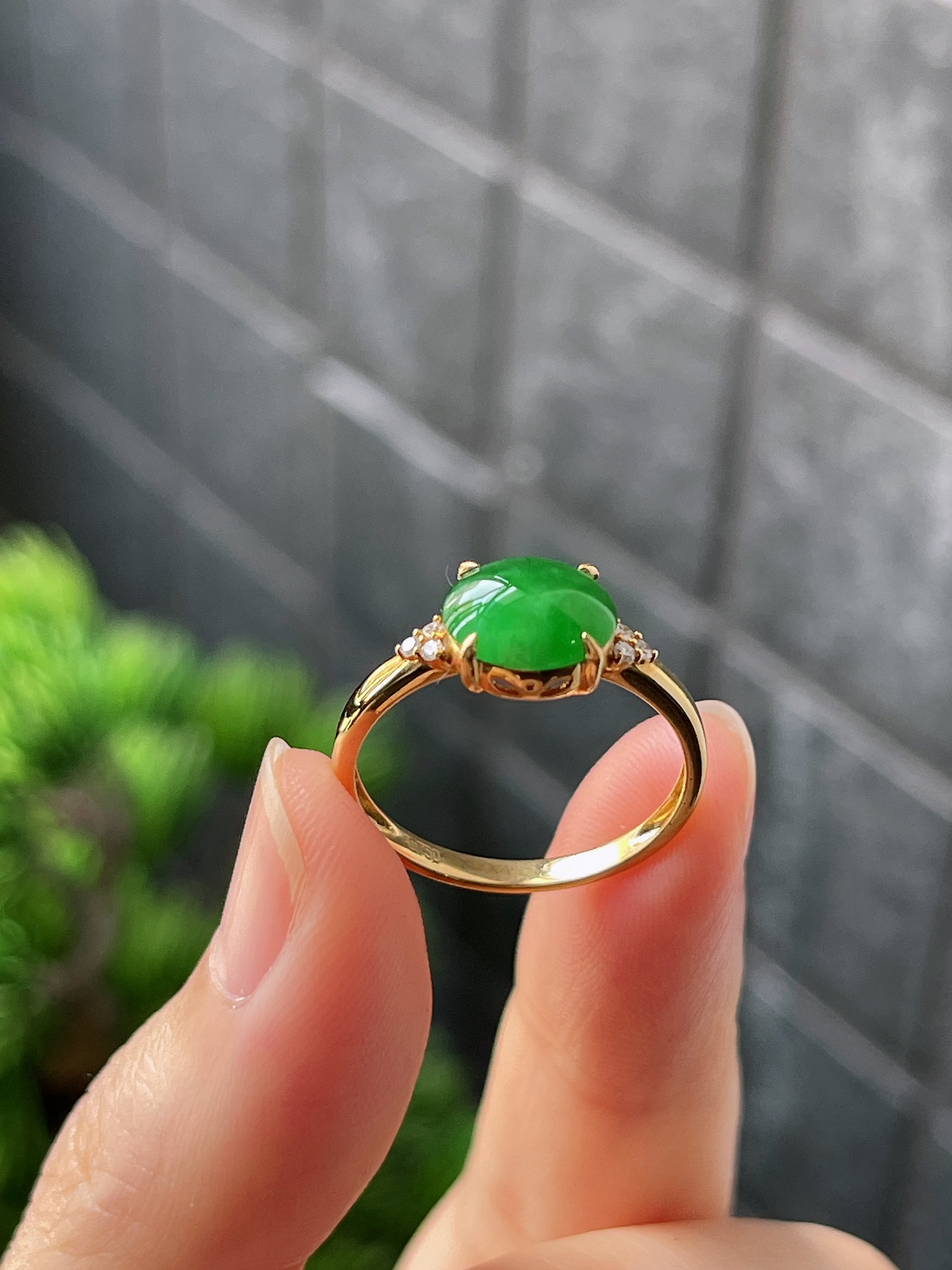 18k翡翠冰糯绿色戒指