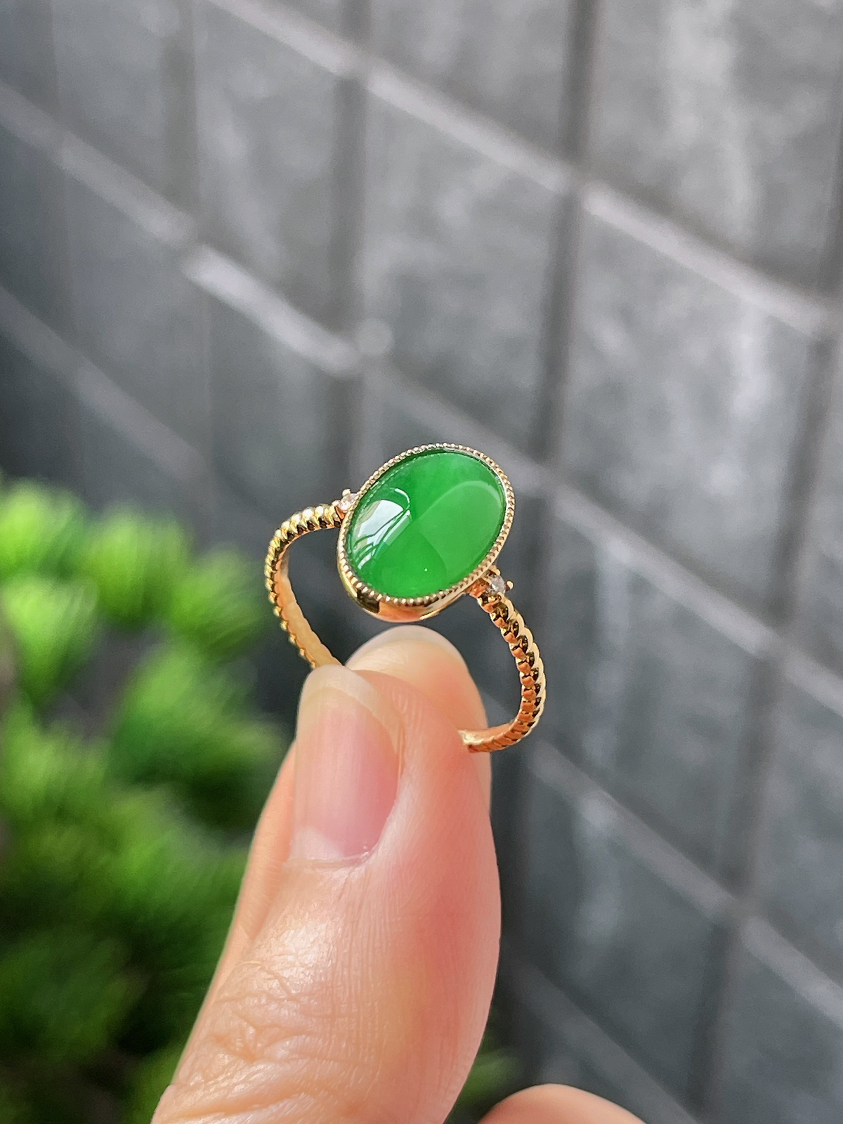 18k翡翠冰绿色戒指