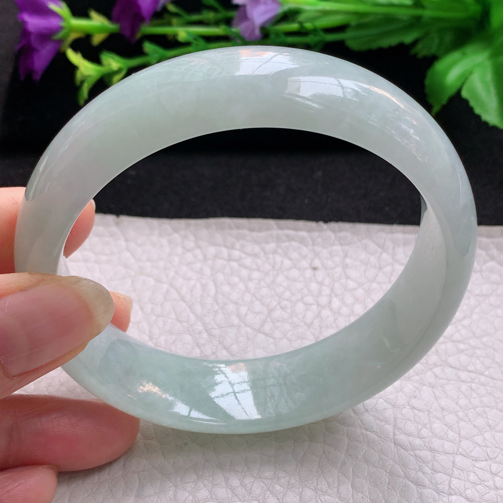 hh大圈口63*18.3*8轮胎镯 缅甸翡翠a货玉手镯精美浅绿冰胶正圈玉手环