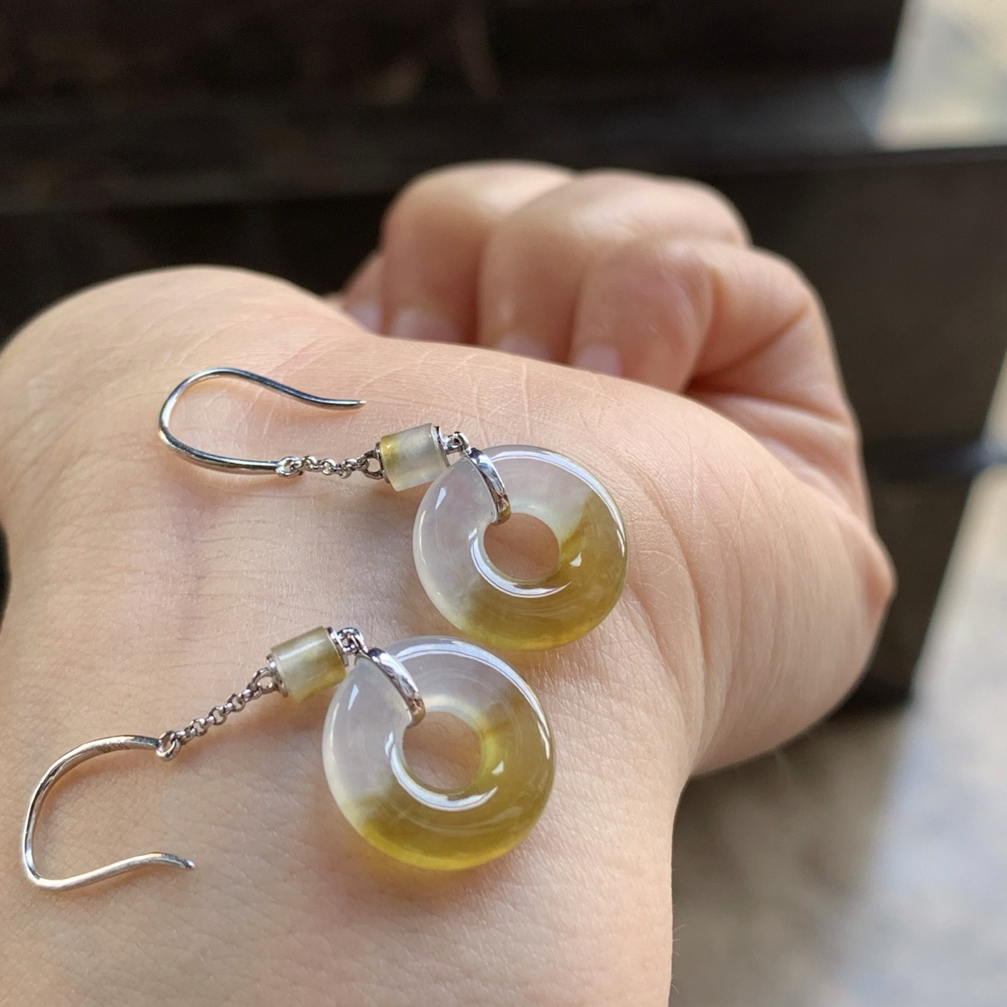 金镶嵌黄翡平安扣耳钩^_^冰透