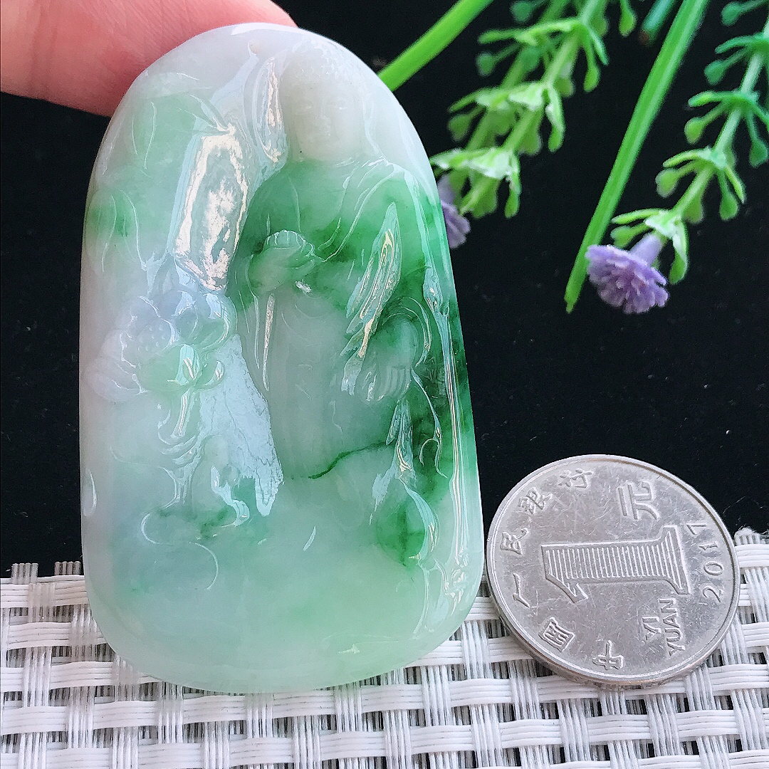 实拍A货翡翠62.5/37.5/5.2老坑精美温润飘阳绿阿弥陀佛吊坠翡翠挂件