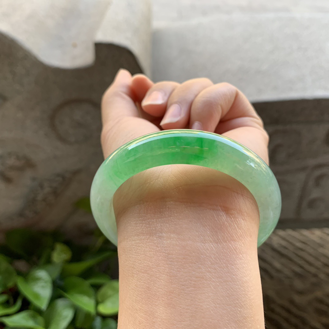 小圈口53.8-12.3-8.1 【冰阳绿正圈手镯】正圈53 54可戴