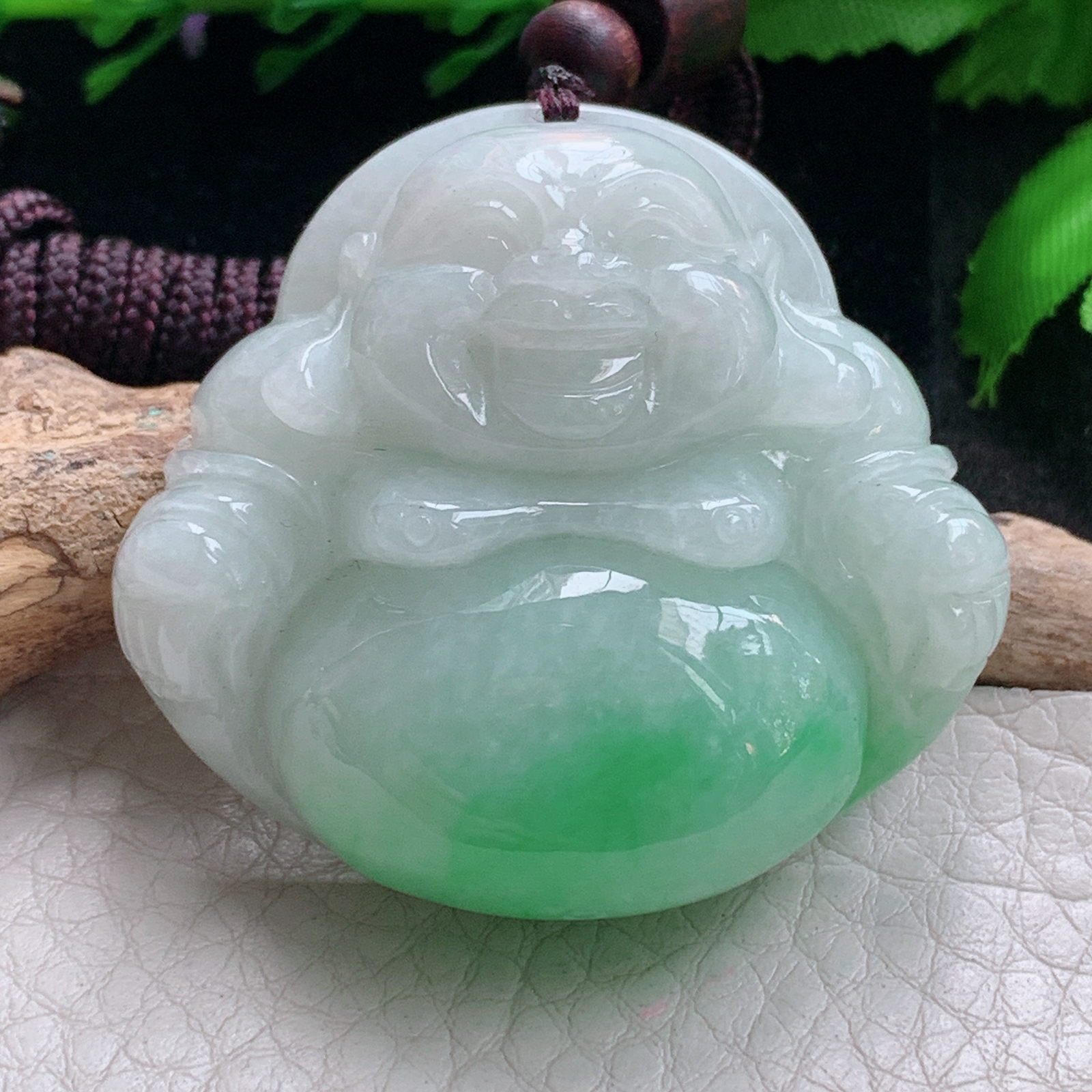 zen实拍40.8*44*13.5缅甸天然翡翠a货精雕清爽飘绿佛公玉项坠 玉挂件