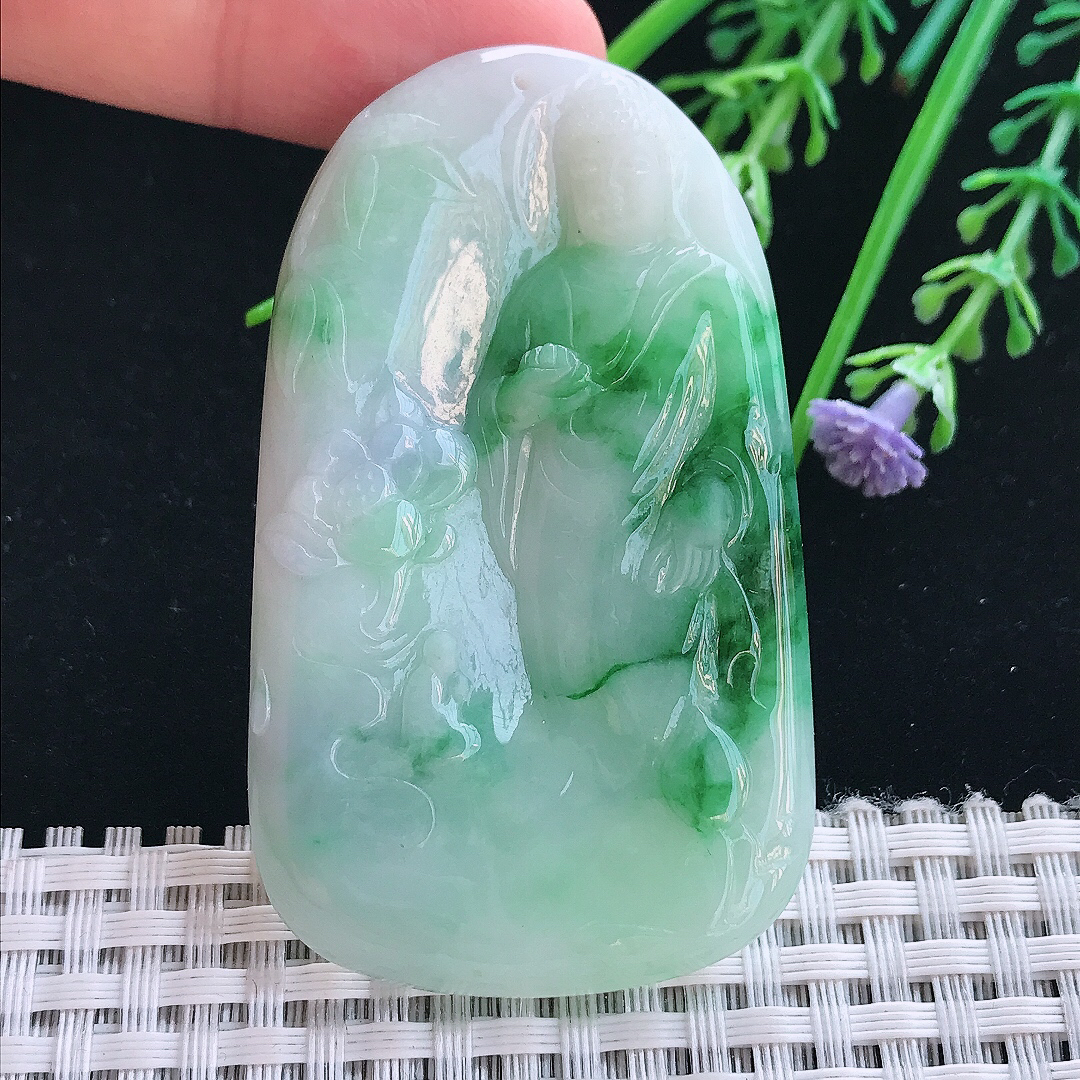 实拍A货翡翠62.5/37.5/5.2老坑精美温润飘阳绿阿弥陀佛吊坠翡翠挂件