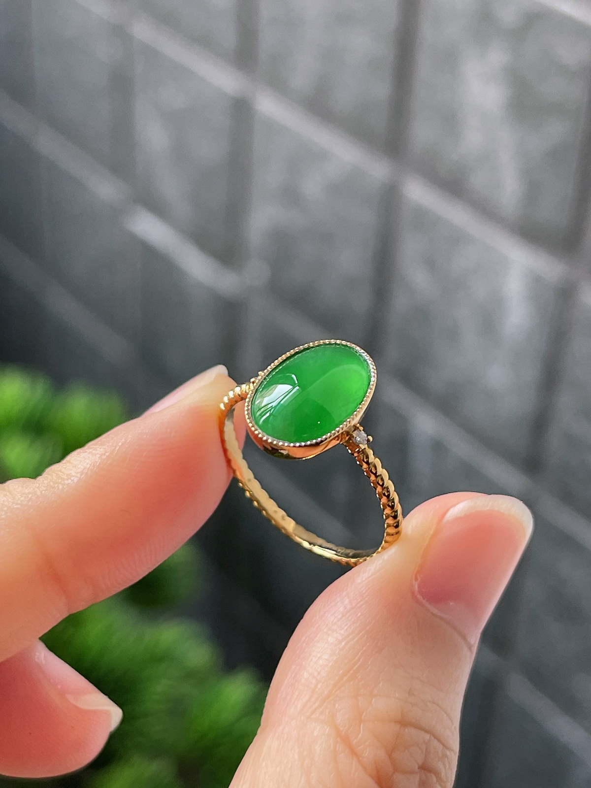 18k翡翠冰绿色戒指