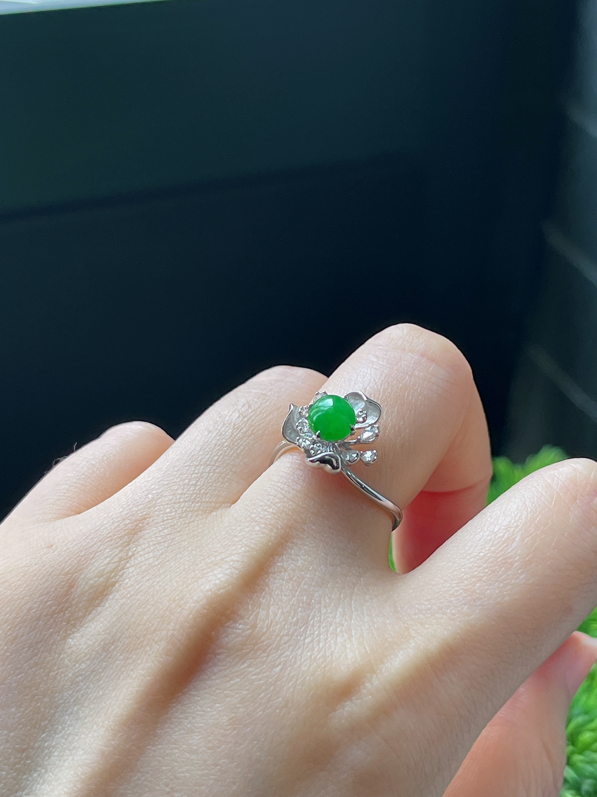 18k翡翠冰糯绿色戒指