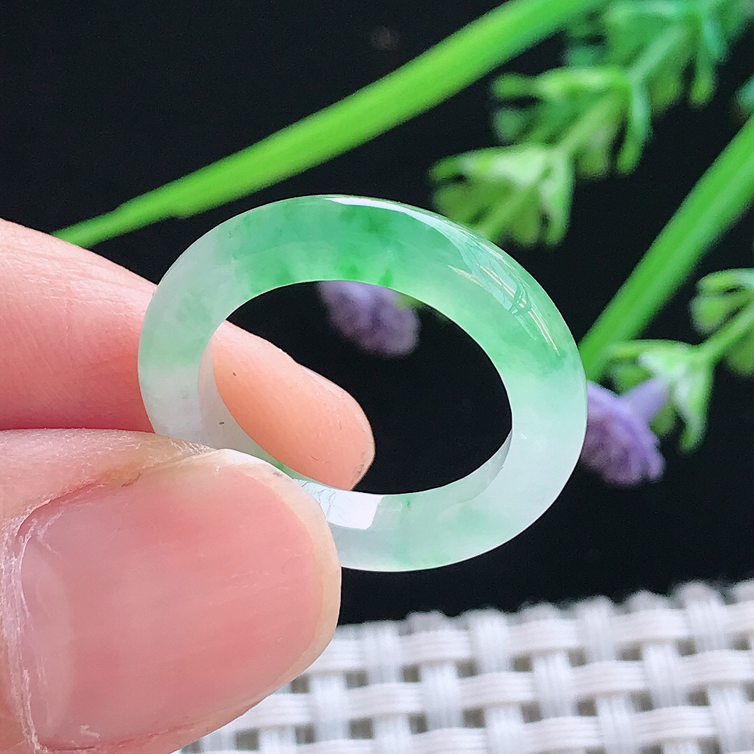 实拍A货翡翠16.3/4/4老坑冰种冰阳绿翡翠指环戒指男女戒指