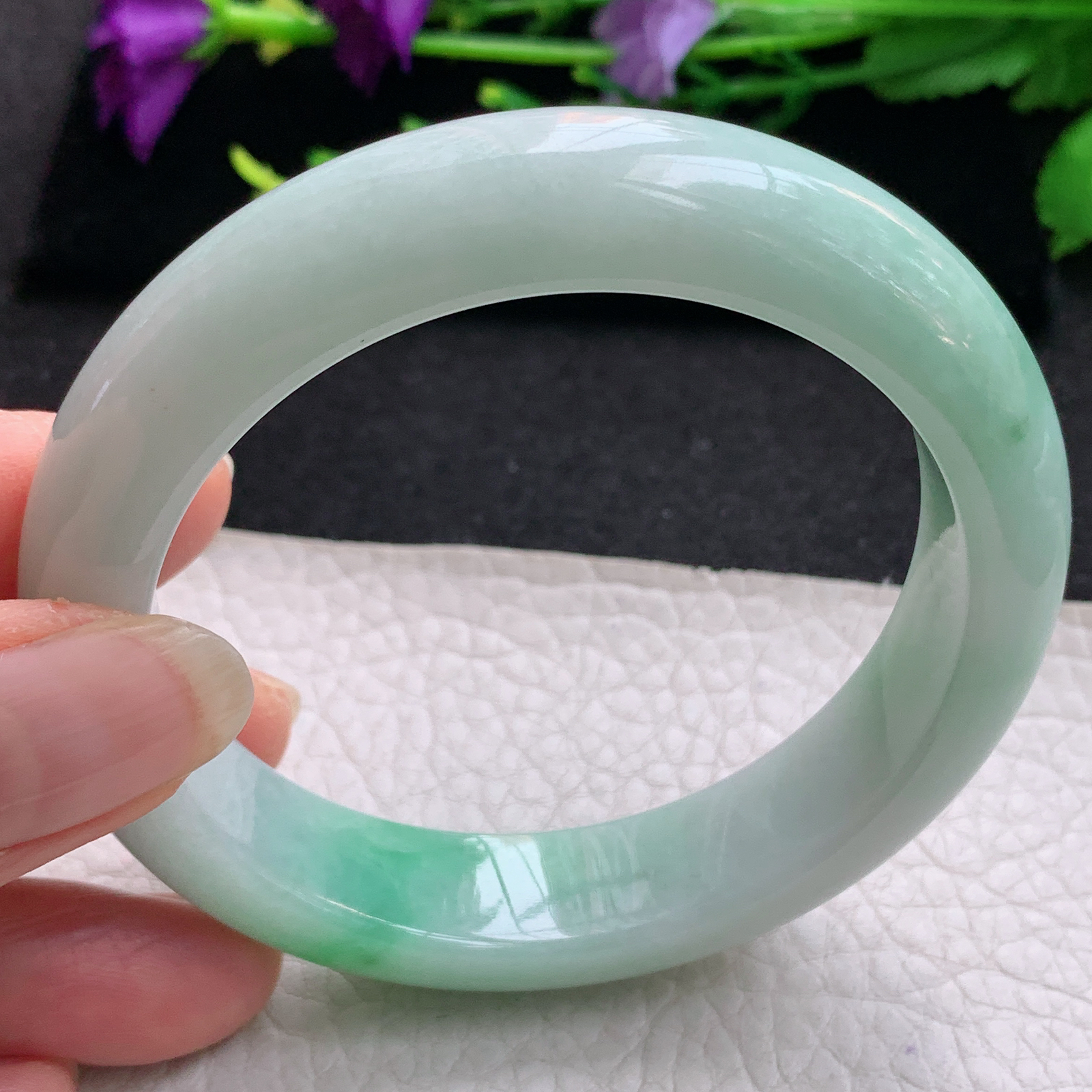 nr清新款57*14*9平安镯 缅甸翡翠精美胶感飘绿宽边玉手镯 玉手环