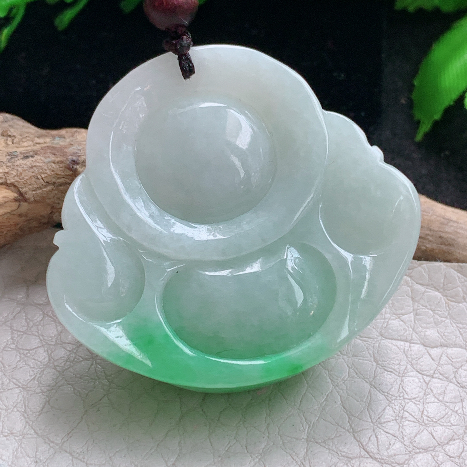 zen实拍40.8*44*13.5缅甸天然翡翠a货精雕清爽飘绿佛公玉项坠 玉挂件