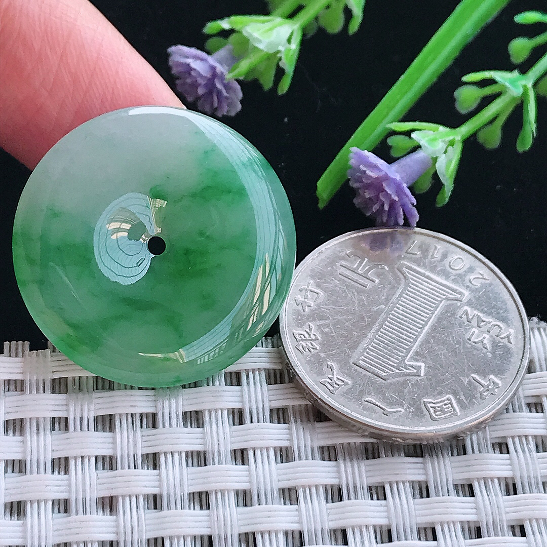 实拍A货翡翠27/4.7老坑冰胶水灵辣阳绿平安扣吊坠翡翠玉扣挂件