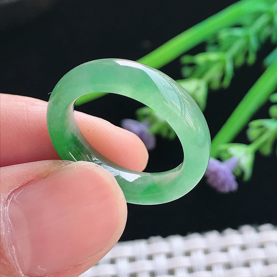 实拍A货翡翠17.5/5.6/3.7老坑冰阳绿戒指指环男女戒
