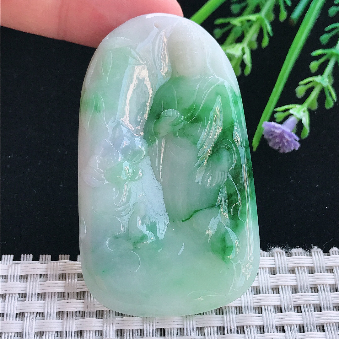 实拍A货翡翠62.5/37.5/5.2老坑精美温润飘阳绿阿弥陀佛吊坠翡翠挂件