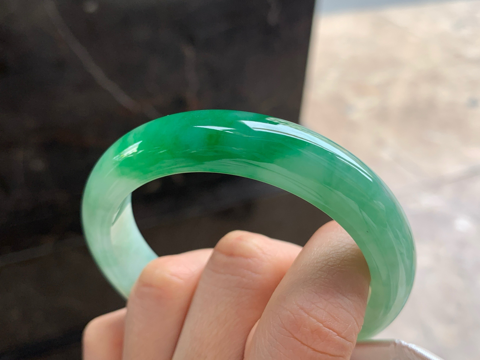 56-12.6-8.2

辣绿色手镯^_^鲜艳