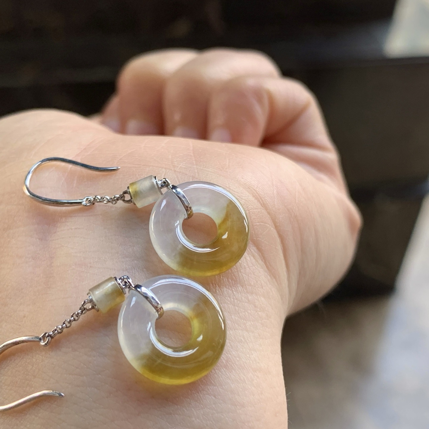 金镶嵌黄翡平安扣耳钩^_^冰透