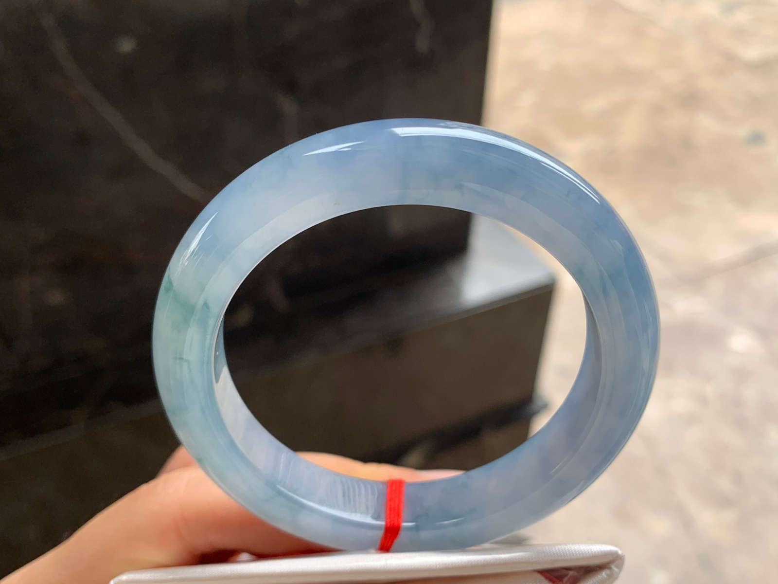 55.5-11.4-9.5

紫罗兰手镯^_^鲜艳 玉质温润