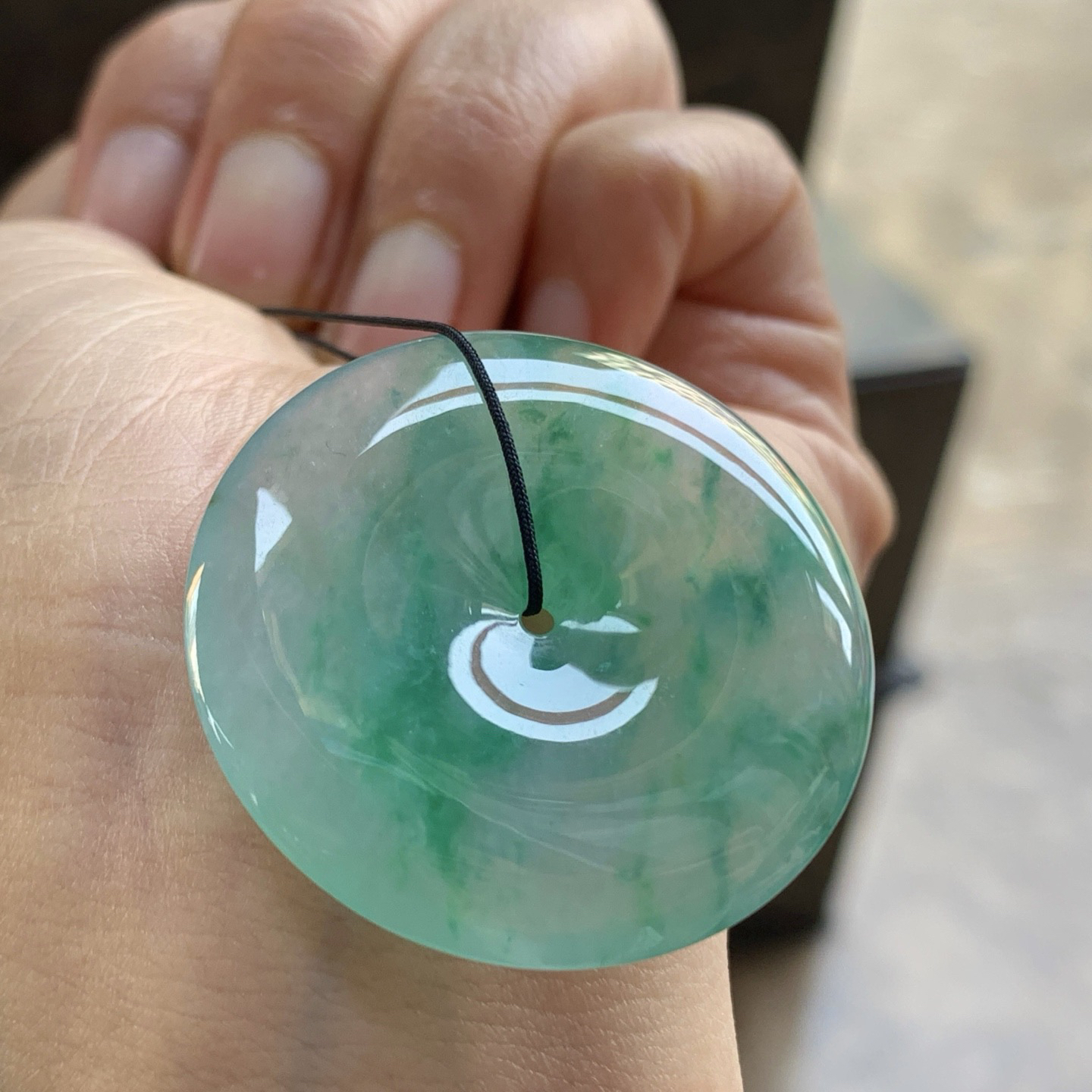 冰种飘绿平安扣^_^颜色好看