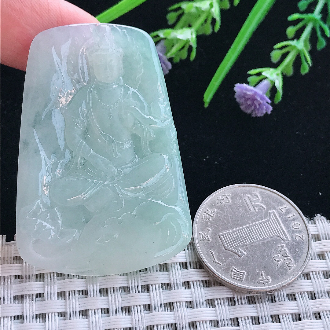 实拍A货翡翠50/34.8/4.2老坑冰胶水灵冰晴普贤菩萨吊坠翡翠挂件