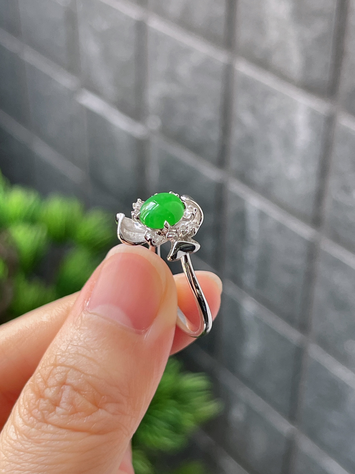 18k翡翠冰糯绿色戒指