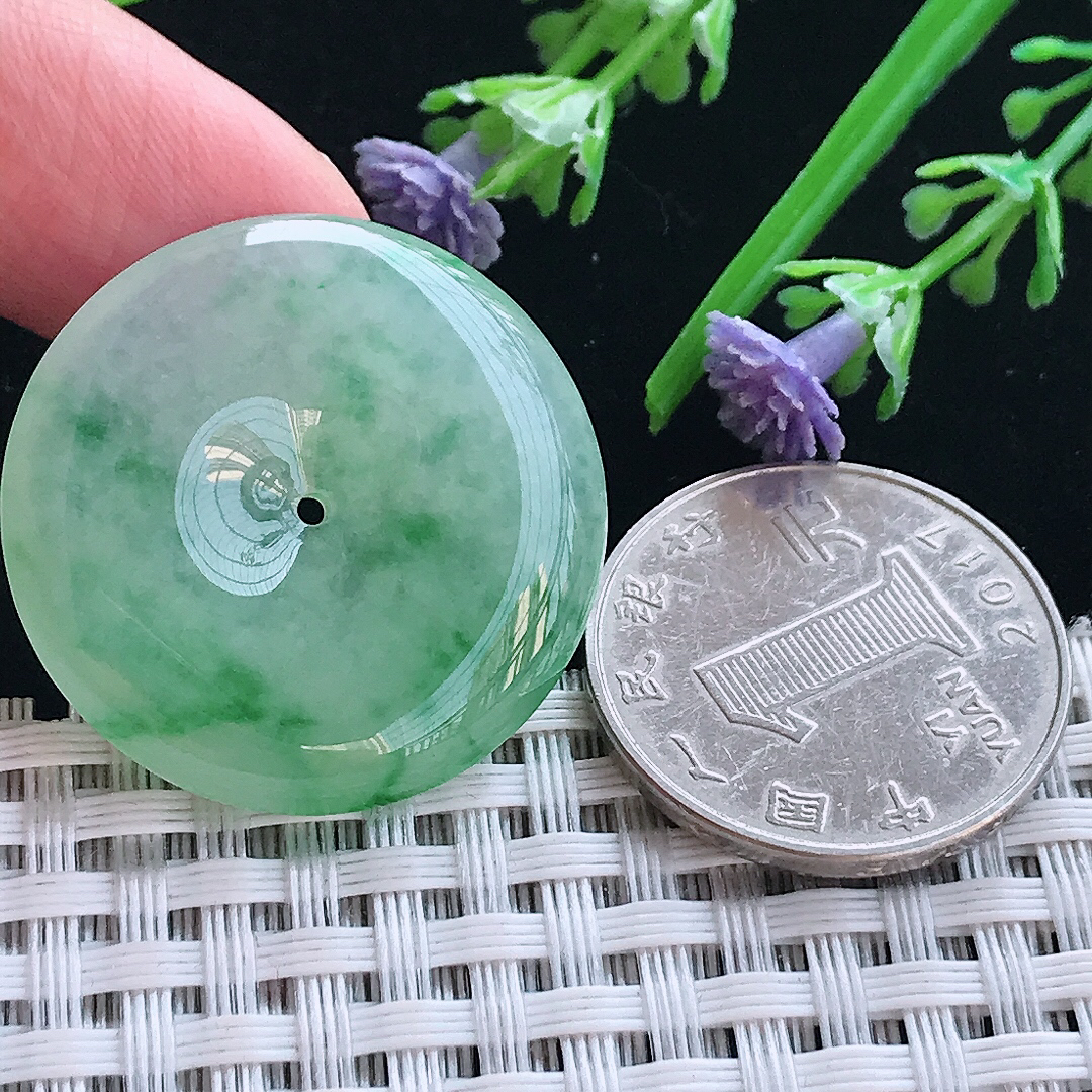 实拍A货翡翠30/5.8老坑冰胶果冻飘阳绿平安扣吊坠翡翠挂件