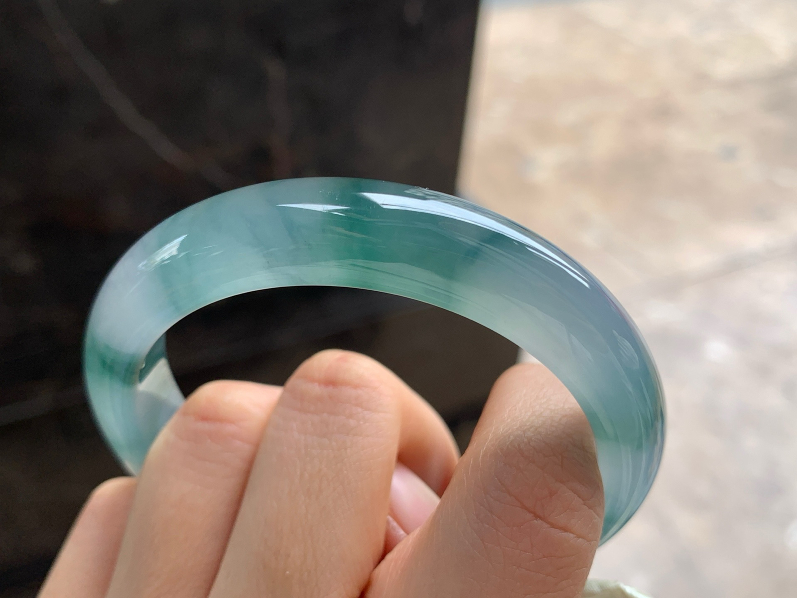 57-12.4-8.3

蓝花手镯^_^种水好