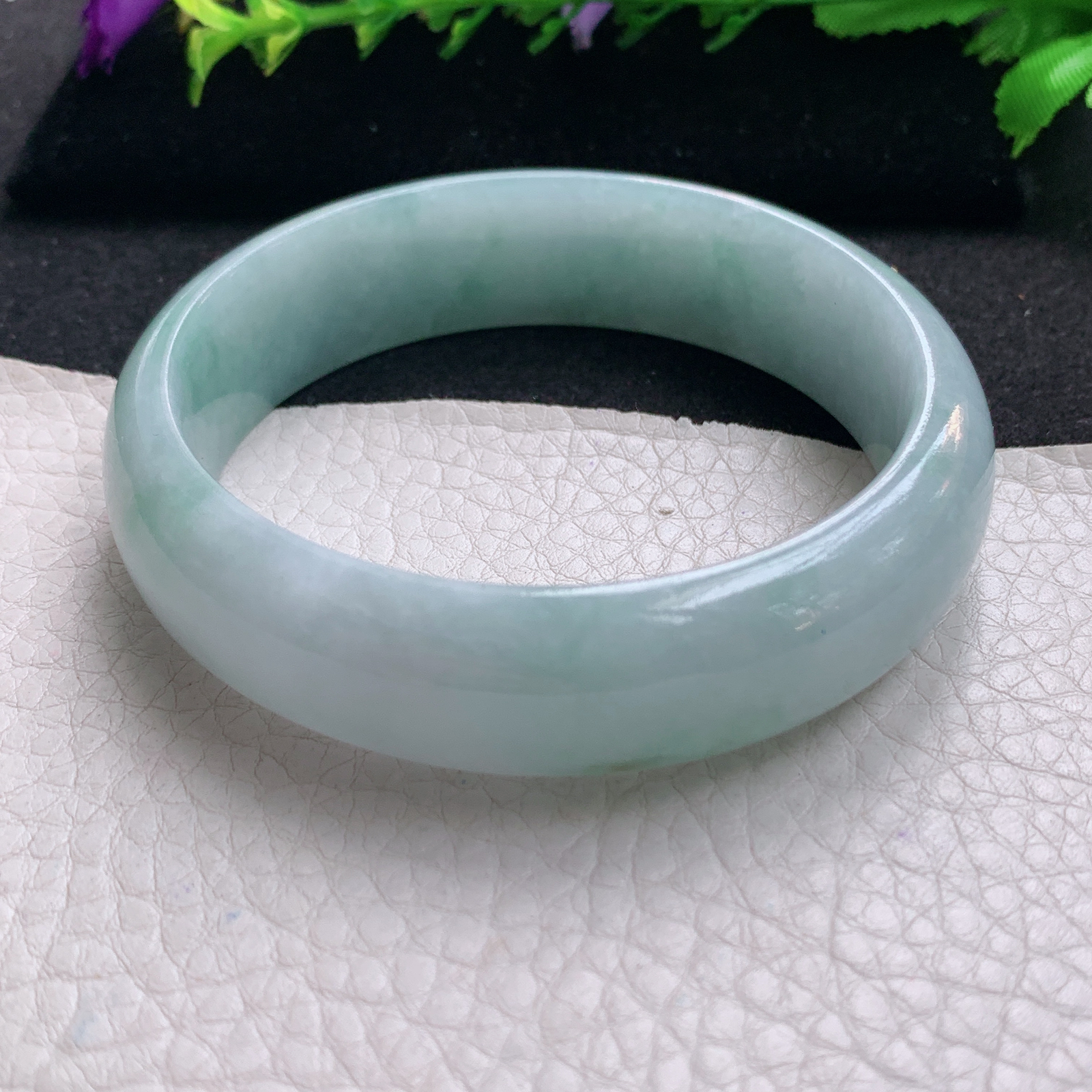 hy淡雅款59*17*8轮胎镯 缅甸翡翠a货玉手镯精美胶感飘花正圈玉手环