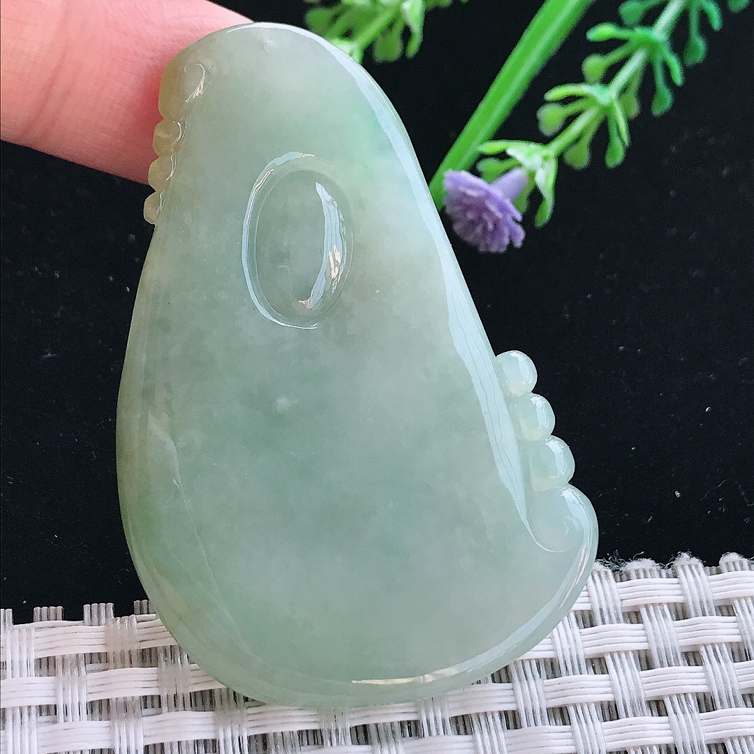 实拍A货翡翠56.8/37/7.6老坑冰润晴绿佛头吊坠翡翠挂件