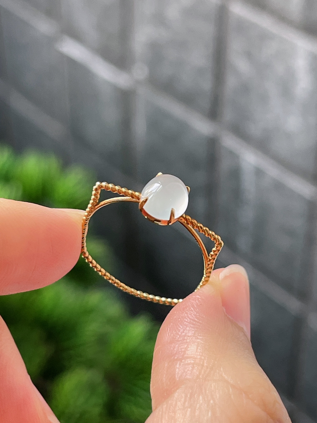 18k翡翠白冰猫耳戒指