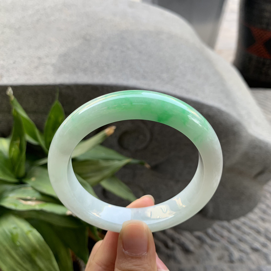 大圈口58.7-12.4-9.4 【阳绿正圈手镯】正圈58 59可戴