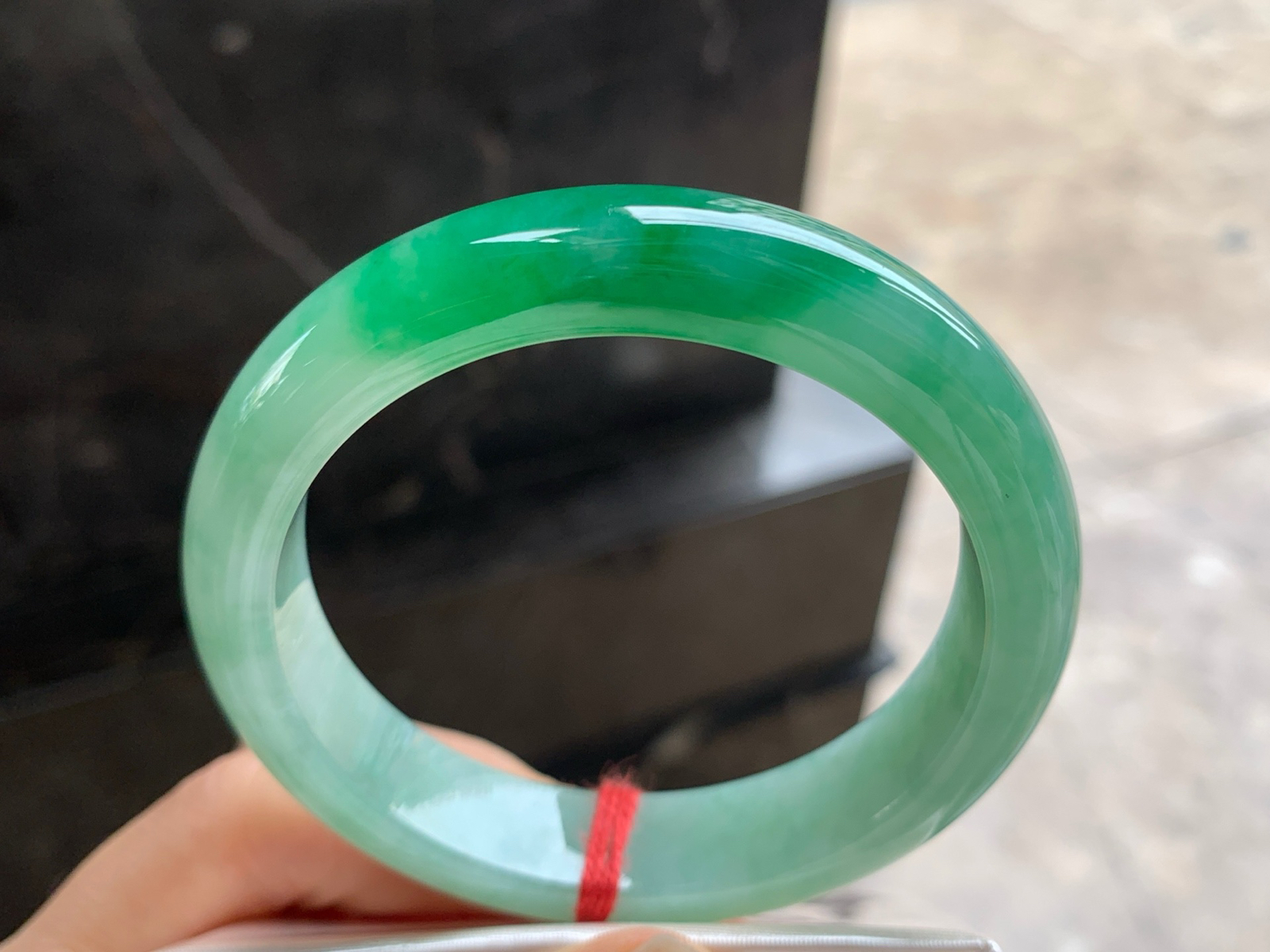 56-12.6-8.2

辣绿色手镯^_^鲜艳