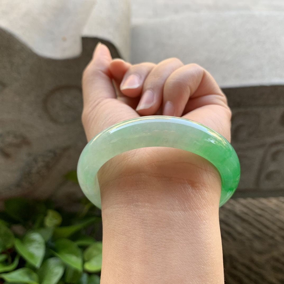 小圈口53.8-12.3-8.1 【冰阳绿正圈手镯】正圈53 54可戴