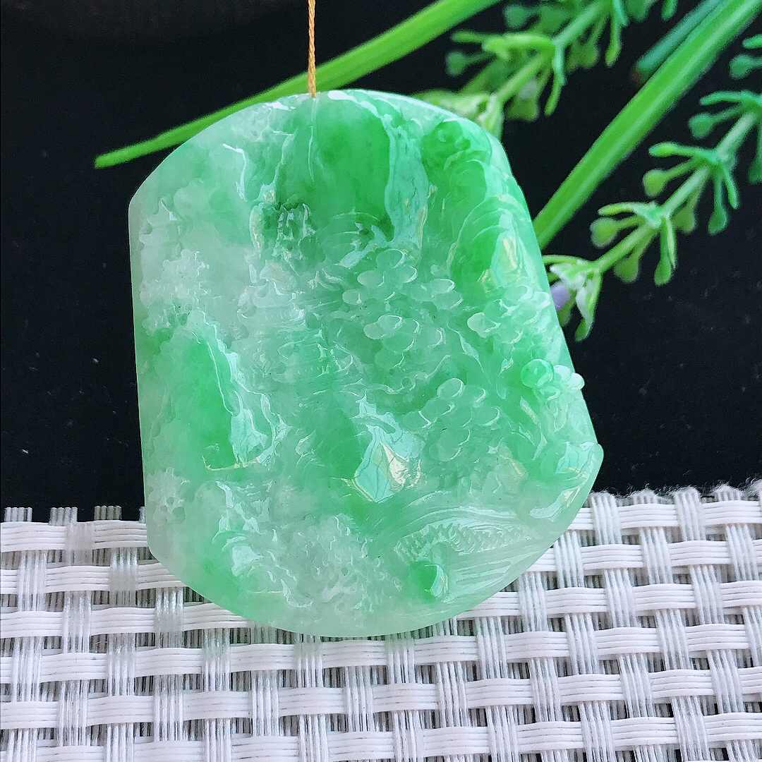 实拍A货翡翠49/41.6/5.2老坑精美飘阳绿满绿山水牌吊坠翡翠挂件