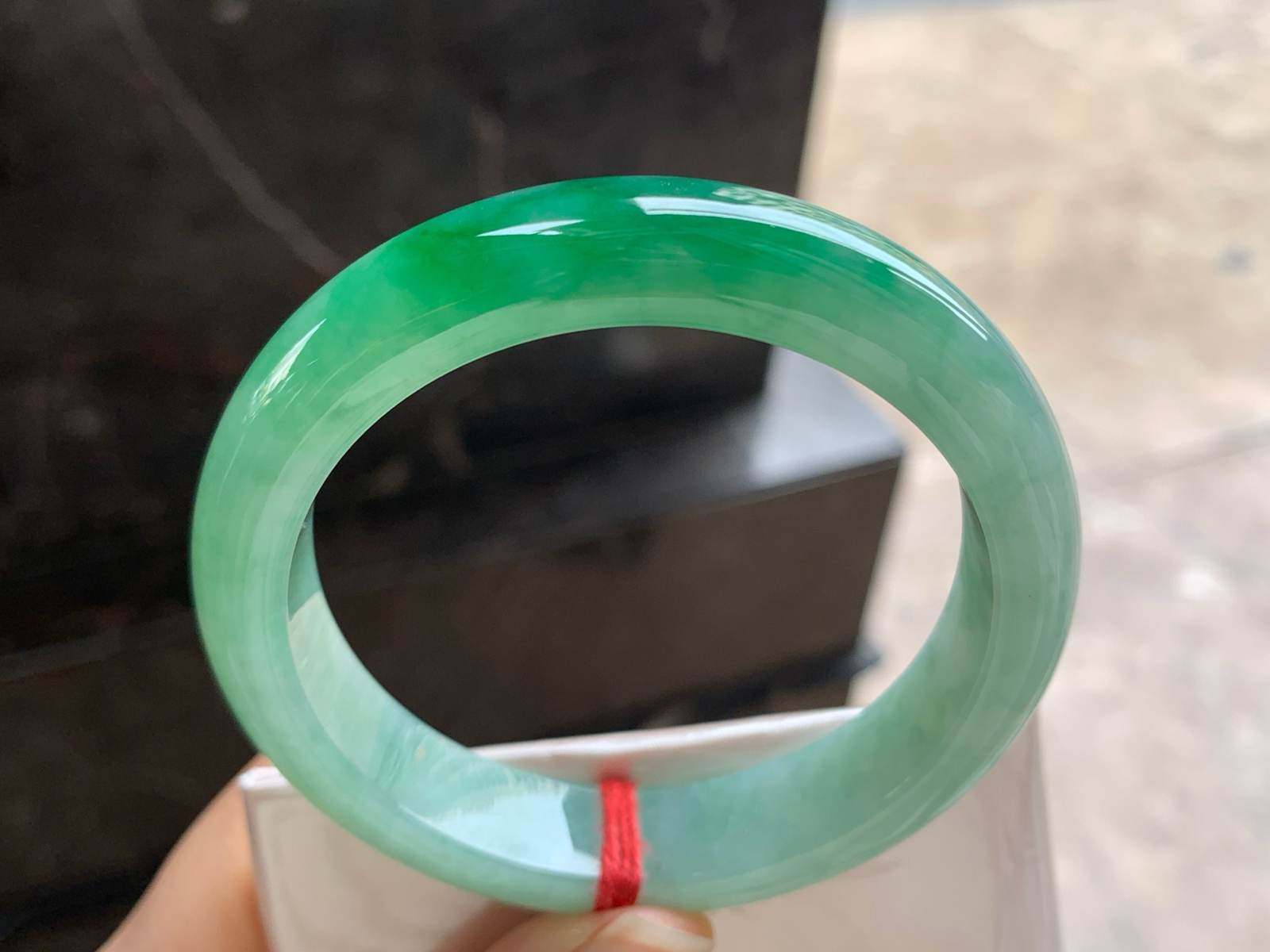 56-12.6-8.2

辣绿色手镯^_^鲜艳