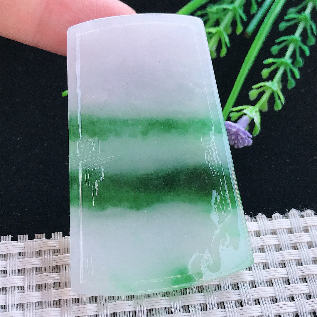 实拍A货翡翠63/42.5/6.1老坑冰润起胶特色飘绿无事牌吊坠翡翠仿古牌挂件