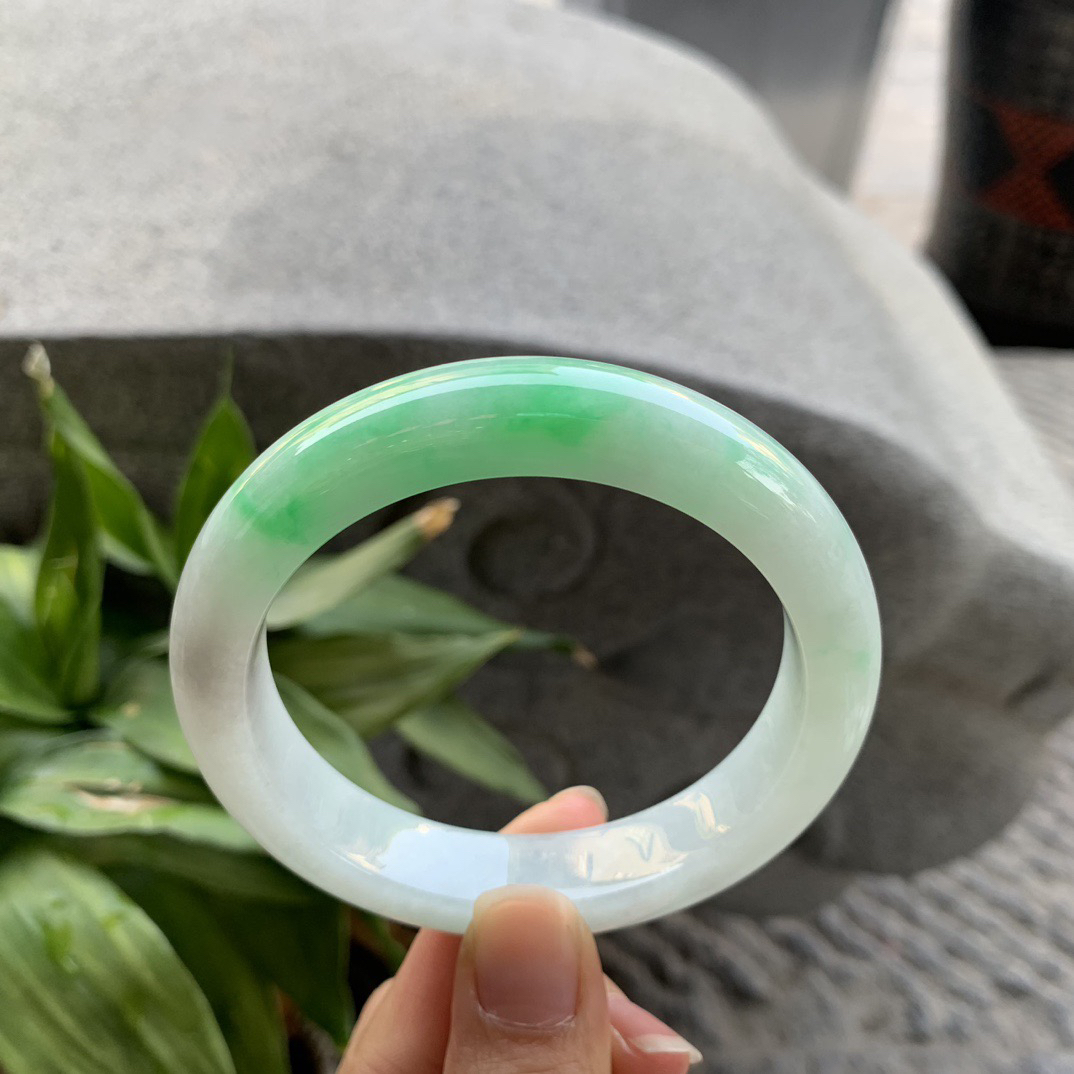 大圈口58.7-12.4-9.4 【阳绿正圈手镯】正圈58 59可戴