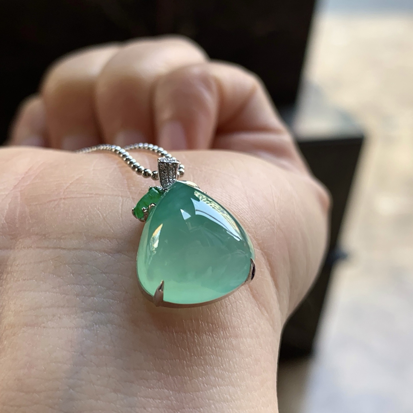 金镶嵌冰绿水滴^_^饱满