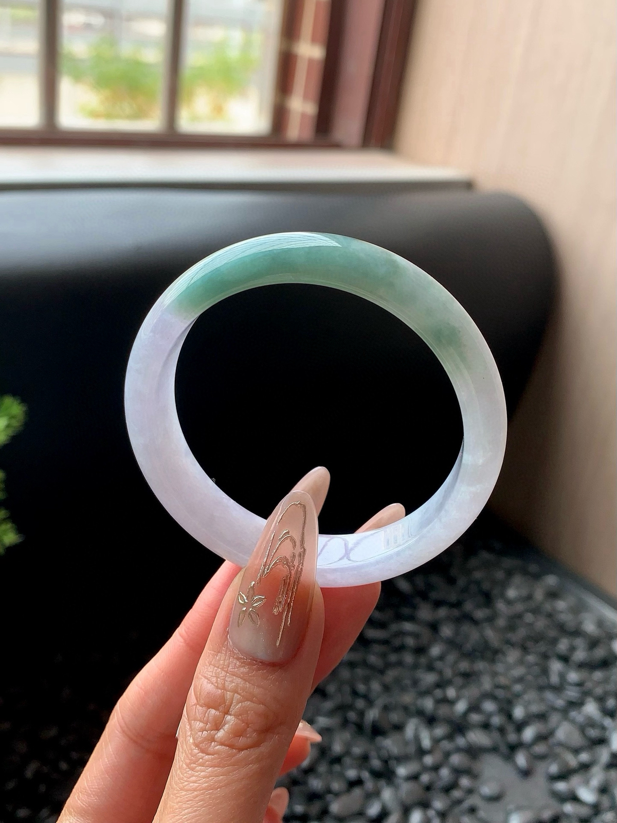 小圈口冰春彩紫罗兰半山水正圈成品
⭕️51.8-11.4-6.6